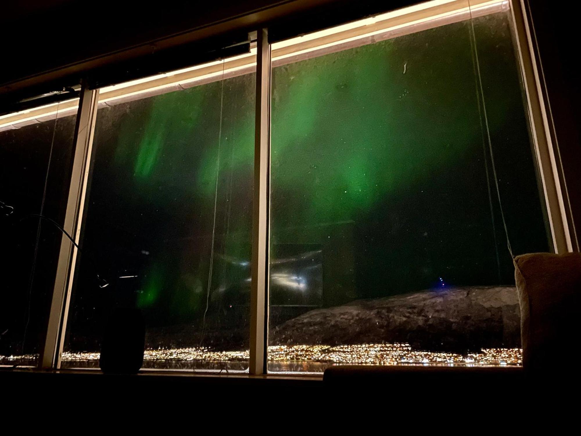Penthouse With Panorama View And Great Location! Apartment Tromso Exterior photo